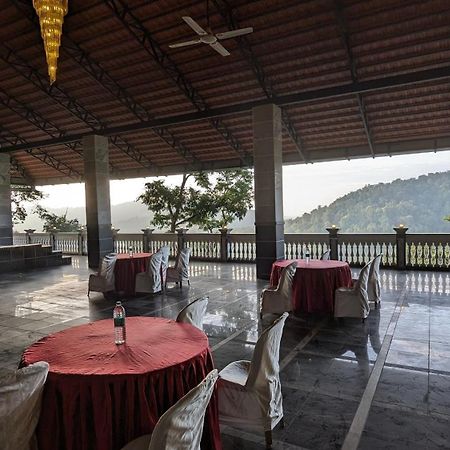Ayara Coorg Resort And Spa Virajpet Exterior photo